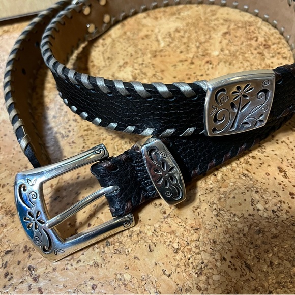 Brighton Women’s Black Leather Belt With Floral Silver Toned Accents Sz 34 - Picture 2 of 16